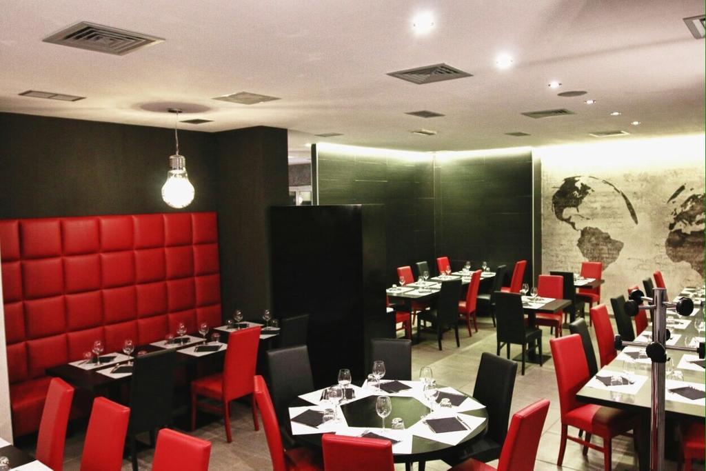 Hotel Metropolis Reggio nell'Emilia Zewnętrze zdjęcie